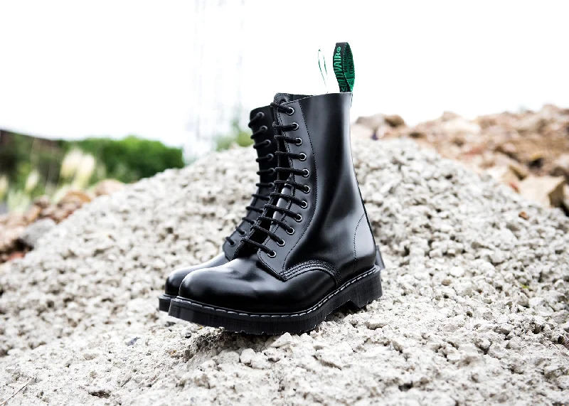 Black Hi-Shine 11 Eye Derby Boot